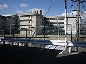 箕面市立第五中学校 502m