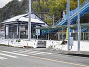 長尾駅(2、100m)