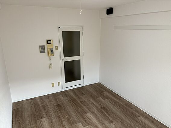 リビング/ダイ...