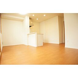 ゴールドベルク 101 1階1LDKのリビング/ダイニング