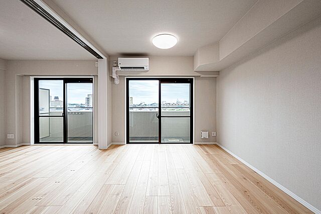 リビング/ダイニング リーベスト国立 4階/-