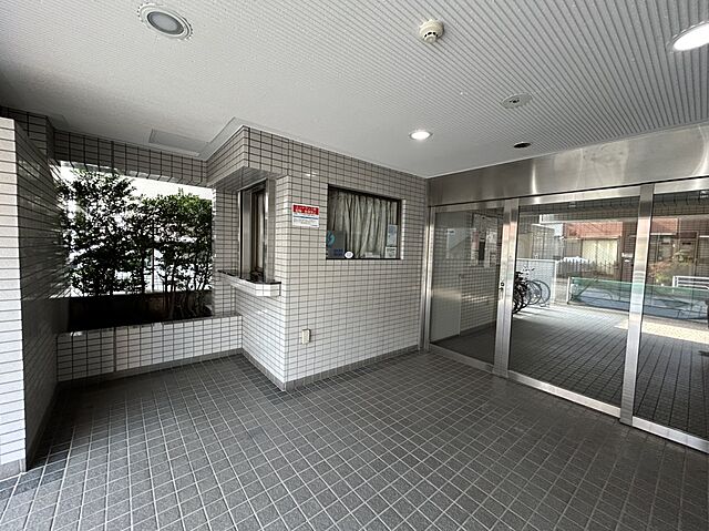 エントランス クリオ鶴見参番館 2階/-