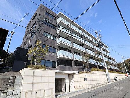 プレミスト覚王山向陽町の外観(南東側から)