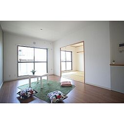 ビューパレー野田梅郷C棟　203号室 2階3LDKのリビング/ダイニング