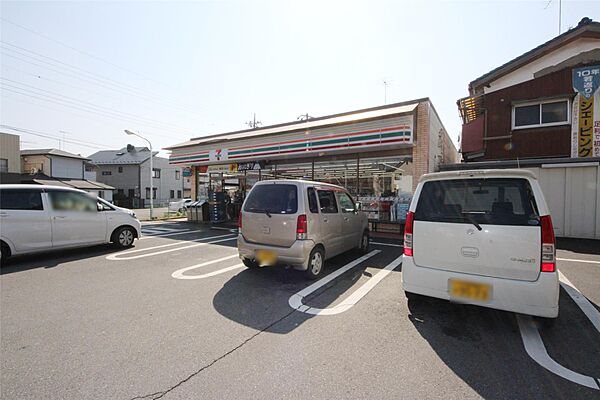 画像5:セブンイレブン足利岩井町店(766m)