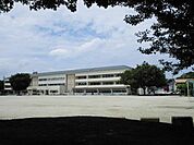 足利市立南小学校(624m)