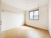 室内物干し金具付きで部屋干しOK！