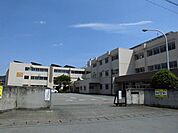 足利市立青葉小学校(1、268m)