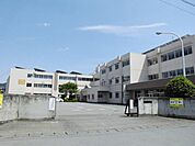 足利市立青葉小学校(1、127m)