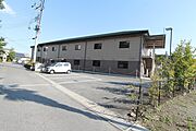 敷地内に駐輪場とゴミステーションもあります！