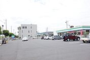 ファミリーマート足利伊勢町四丁目店(542m)