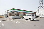 ファミリーマート足利福居町店(840m)
