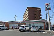 セブンイレブン足利朝倉南店(747m)