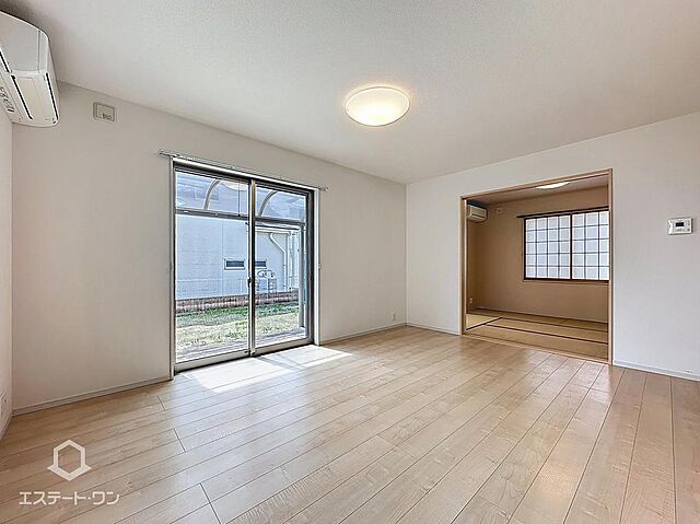 リビング/ダイニング 太田市東長岡町