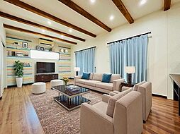 荒尾町御幣土　中古戸建 2LDKのリビング/ダイニング