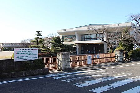 小牧南小学校まで 1800m 徒歩約23分●【校訓】:強く・正しく・力いっぱい