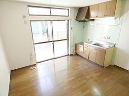 エクセル飯山満B 2階2DKのリビング/ダイニング