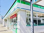ファミリーマート札幌南5条東店 581m