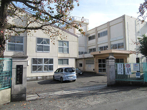 画像24:小学校「富士市立須津小学校まで444m」