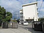 小学校「富士市立広見小学校まで367m」