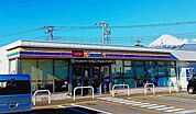 コンビニ「ミニストップ富士田子の浦店まで521m」