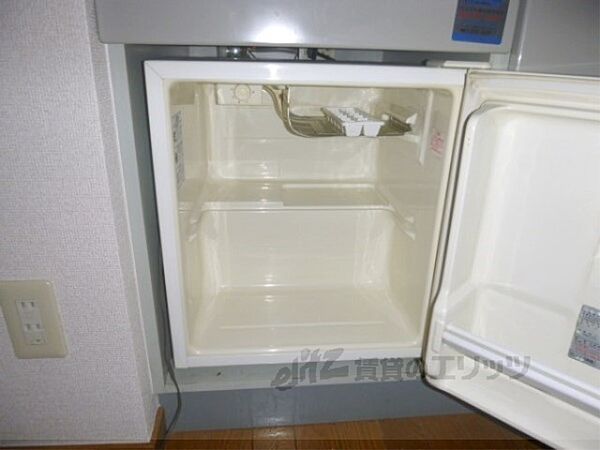 画像16:冷蔵庫置場