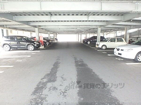 画像23:駐車場