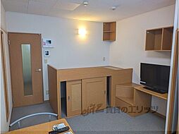 レオパレスチュラーティーダ 1階1Kのリビング/ダイニング