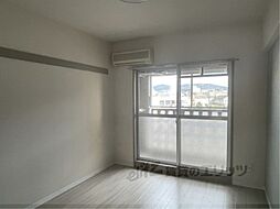 JR東海道・山陽本線 南草津駅 徒歩13分の賃貸マンション 3階1Kのリビング/ダイニング