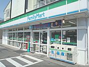 ファミリーマート　大津千町店まで30メートル