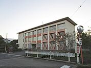 大原小学校まで1200メートル