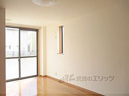 クレストビレッジII 2階2LDKのリビング/ダイニング