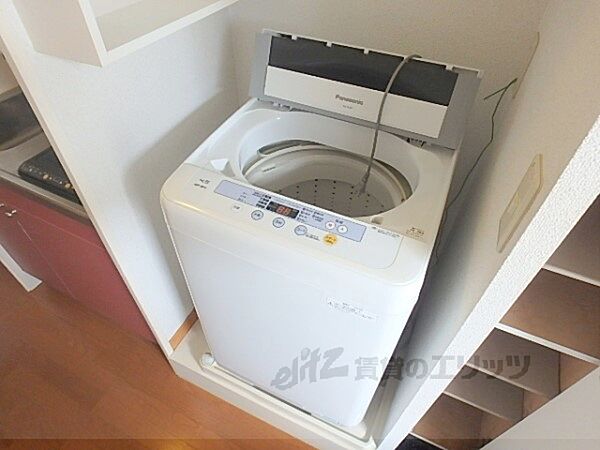 画像18:洗濯機置場