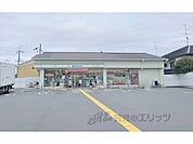 ファミリーマート樫原江ノ本町店まで270メートル