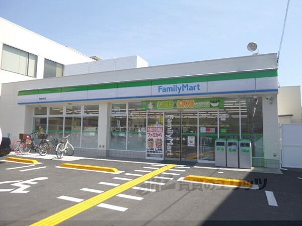 画像23:ファミリーマート　城陽駅南店まで400メートル