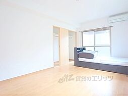 JR奈良線 稲荷駅 徒歩3分の賃貸マンション 3階1Kのリビング/ダイニング