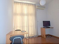 近鉄京都線 大久保駅 徒歩10分の賃貸アパート 1階1Kのリビング/ダイニング