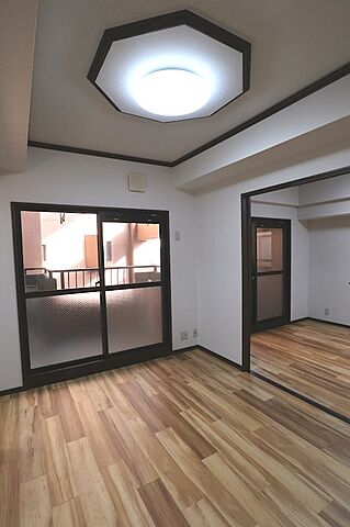 リビング/ダイニング レインボー東高蔵 3階/-