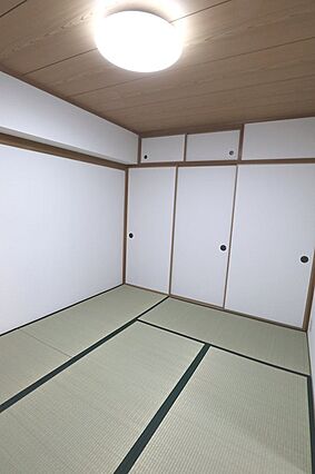 畳のお部屋の収...