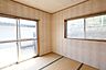 寝室：柔らかい和室付きの物件！和の空間を感じることのできる落ち着きある一部屋です！