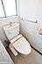 トイレ：温水洗浄便座付きのトイレです！もちろん窓もあり換気もしっかり出来ます！