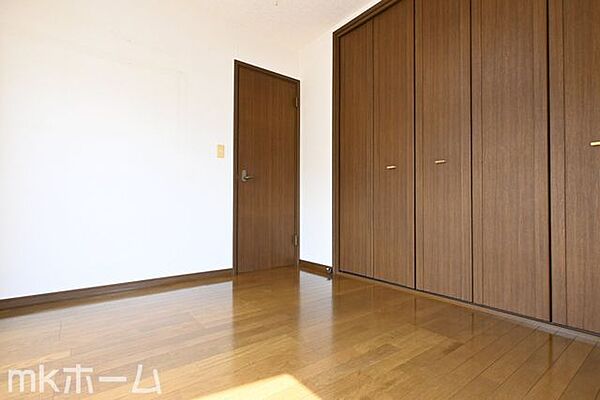 寝室を拡大表示