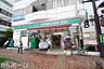 周辺：ローソンストア100船橋本町六丁目店 徒歩3分。 240m