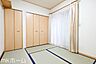 和室：あると落ち着く和室には押入も完備されており、客間としてだけでなく収納などに利用できるスペースです！