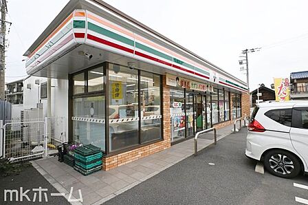 セブンイレブン習志野谷津2丁目店 徒歩1分。 80m