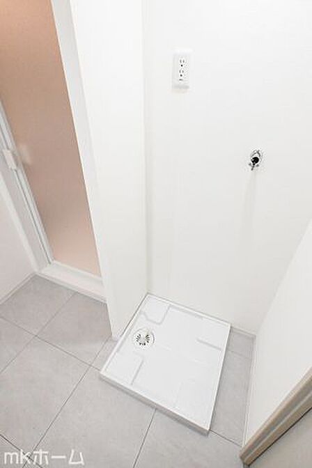 洗濯機置き場も広めのスペースを確保しております!是非、現地にてスペースを確認してみてください!