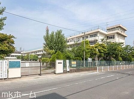 市川市立二俣小学校 徒歩21分。 1620m