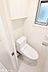 トイレ：温水洗浄便座付きのトイレです！もちろん窓もあり換気もしっかり出来ます！
