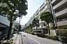 外観：前面道路