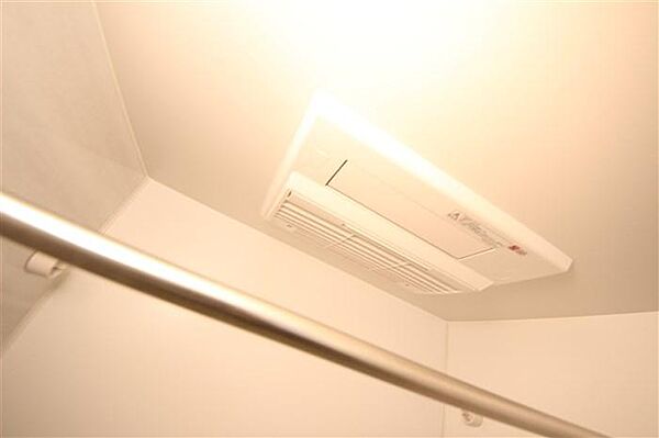 画像16:浴室暖房乾燥機